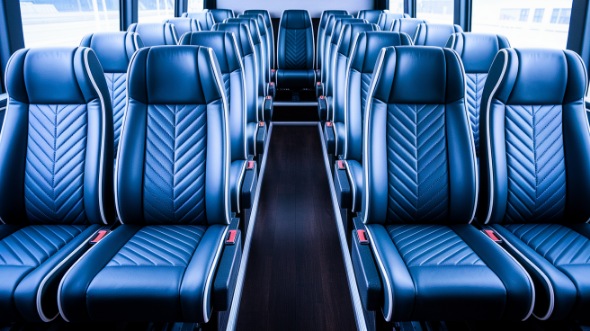 iowa city 30 passenger minibus rental
